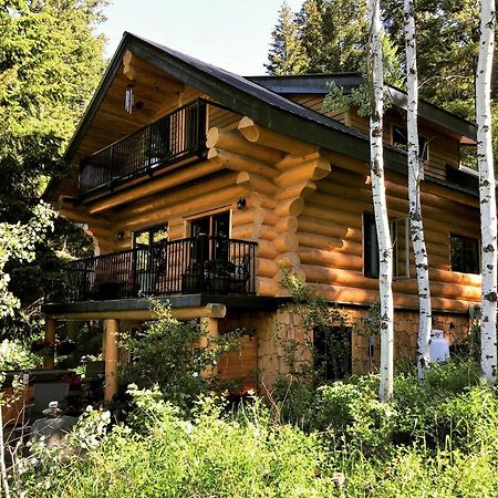 A Suite Retreat - Beyond Bed & Breakfast Sun Peaks Dış mekan fotoğraf