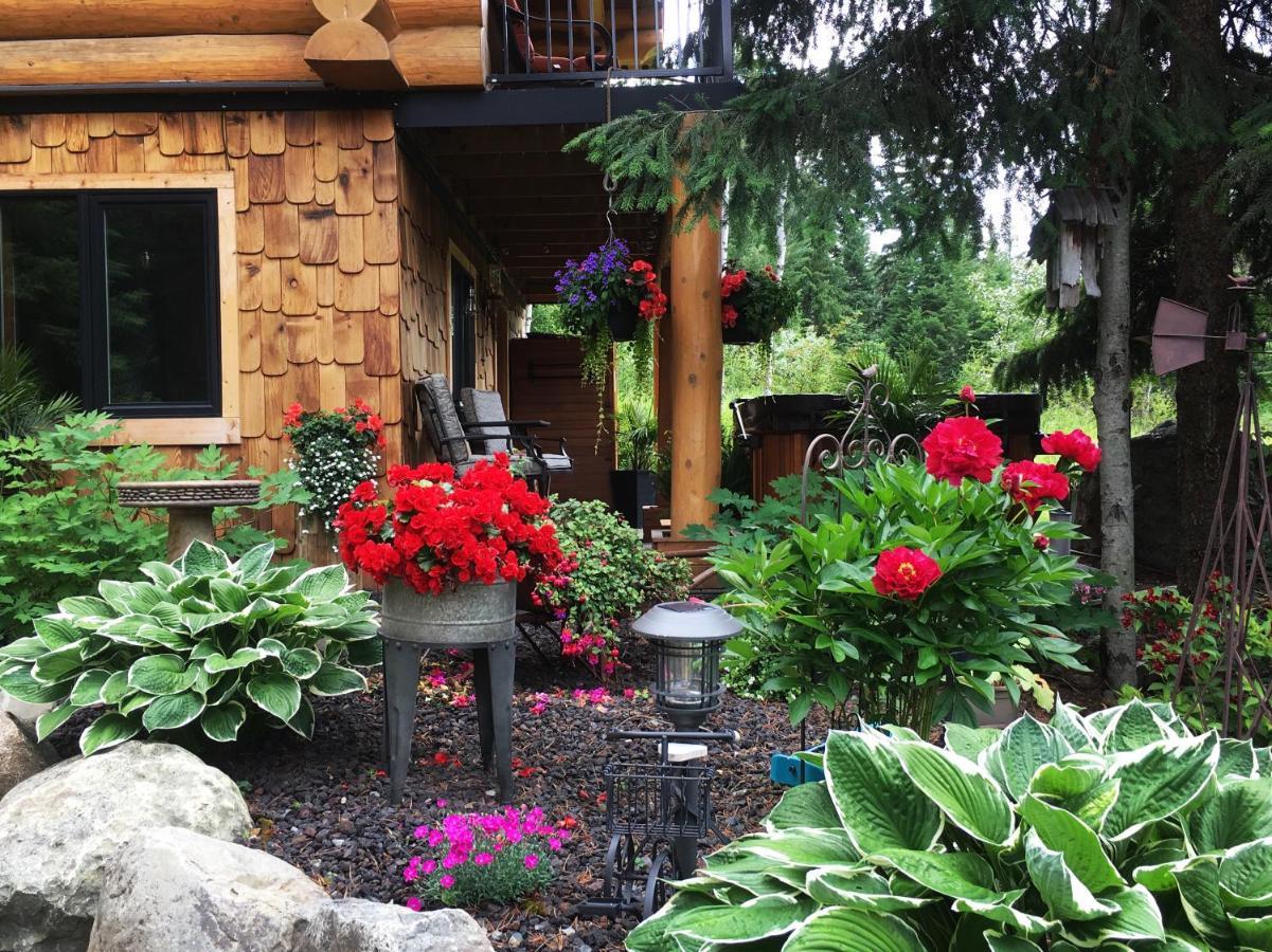A Suite Retreat - Beyond Bed & Breakfast Sun Peaks Dış mekan fotoğraf