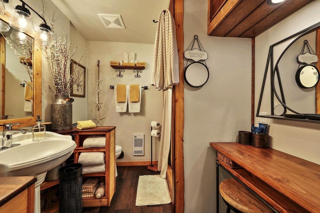A Suite Retreat - Beyond Bed & Breakfast Sun Peaks Dış mekan fotoğraf
